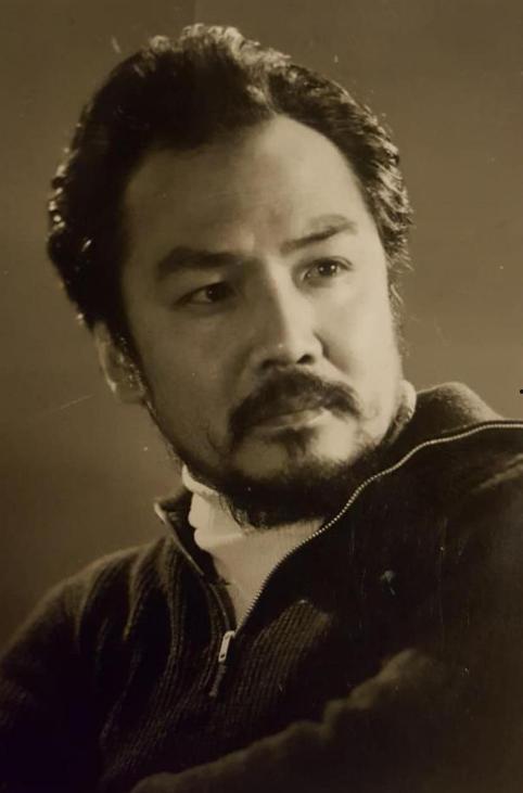 王洪涛演员,光影之间，演绎人生百态的银幕行者